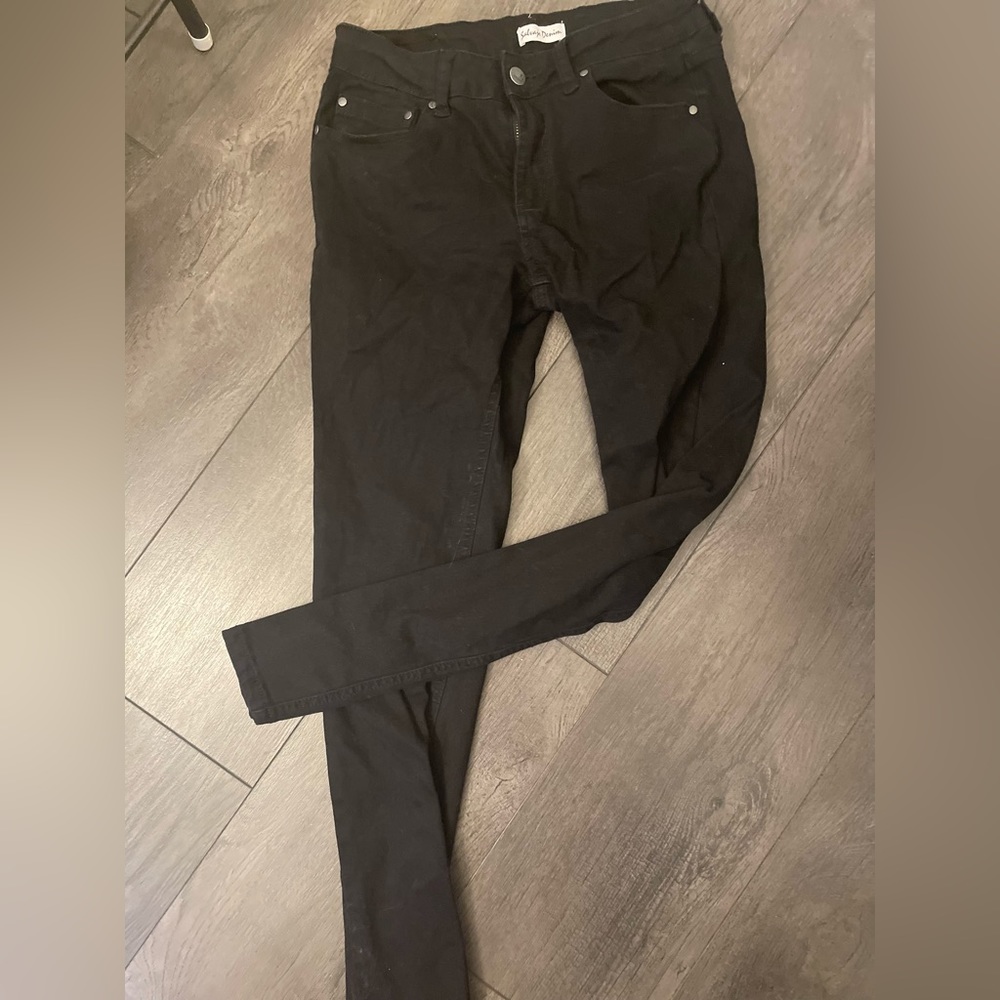 Black jeans right fit size 9 never worn!